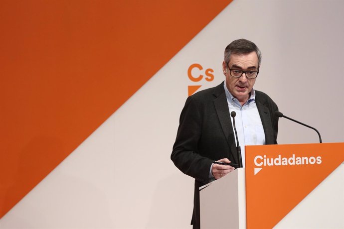 El secretario general de Ciudadanos, José Manuel Villegas, en rueda de prensa