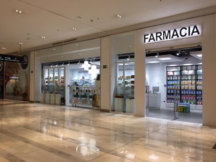 Nueva farmacia 24 horas en las instalaciones del Centro Comercial Los Arcos.