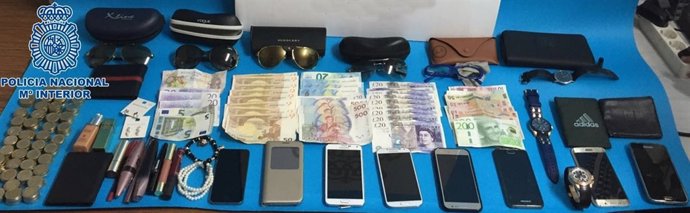 Dinero y otros objetos incautados