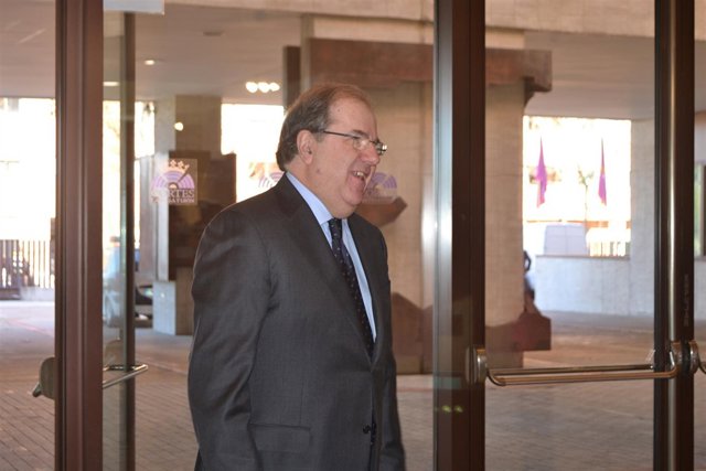 Valladolid. Herrera, a su llegada a las Cortes