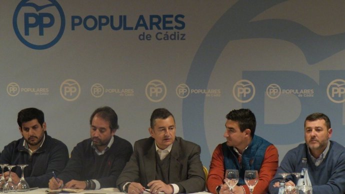 Reunión de Antonio Sanz con presidentes locales del PP de Cádiz