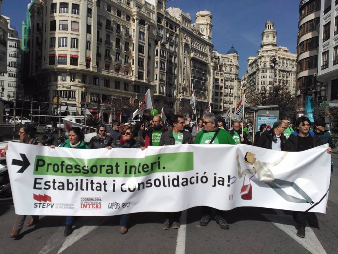 La marcha ha recorrido el centro hasta el Palau de la Generalitat