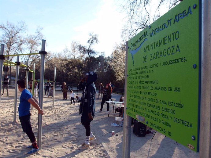 Instalacines en el parque 'José Antonio Labordeta'