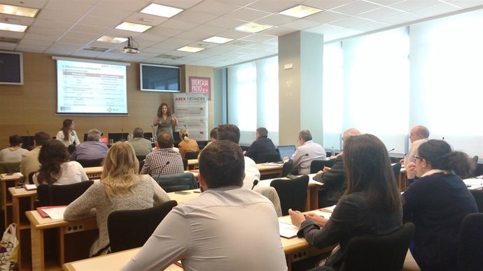 Uno de los Desayunos Arex Network.