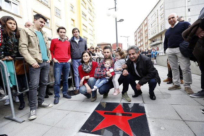 Descrubrimiento de las 'estrellas de la fama' de Manolo Preciado y Nando Yosu 