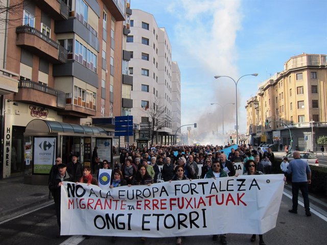 Manifestación en Pamplona para pedir la acogida de refugiados              