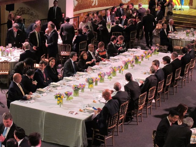 Mesa presidencial de la cena de bienvenida al WMC                     