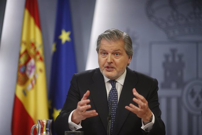 Íñigo Méndez de Vigo tras la reunión del Consejo de Ministros