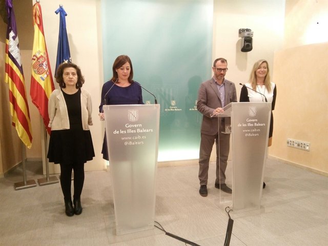 Fina Santiago, Armengol, Barceló y Gómez