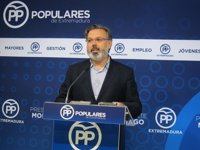 El PP extremeño se pone "a disposición" de la Junta para revertir los datos económicos "negativos"