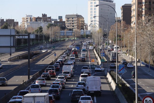 Tráfico, Madrid, cortes de tráfico por contaminación, coche, coches, vehículo