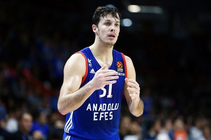 Thomas Heurtel, Anadolu Efes Istanbul contra Crvena Zvezda Mts Velgrade