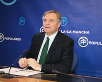 PP C-LM respeta la candidatura de Medina para liderar el partido pero duda que tenga los avales