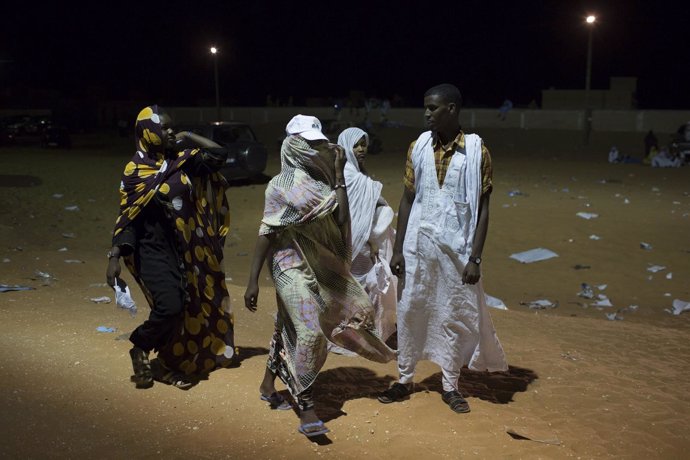 Varias mujeres mauritanas en Nuakchot, la capital del país. 