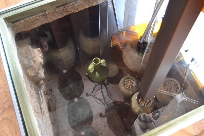 El passadís des del restaurant La Moma ala Seu