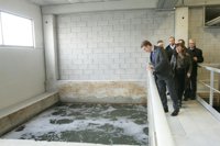 Feijóo reivindica el "compromiso" de la Xunta con la sanidad y el saneamiento de las rías