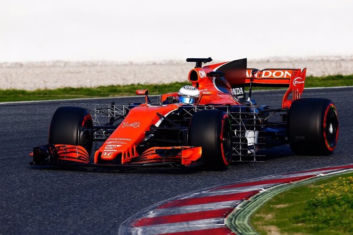 Fernando Alonso con McLaren en Montmeló
