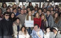 Cifuentes dice que el PP "abandera" la lucha contra la corrupción y afirma que ha recibido una herencia "muy buena"