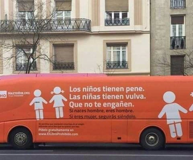 Autobús de la campaña Hazte Oir contra los menores transexuales