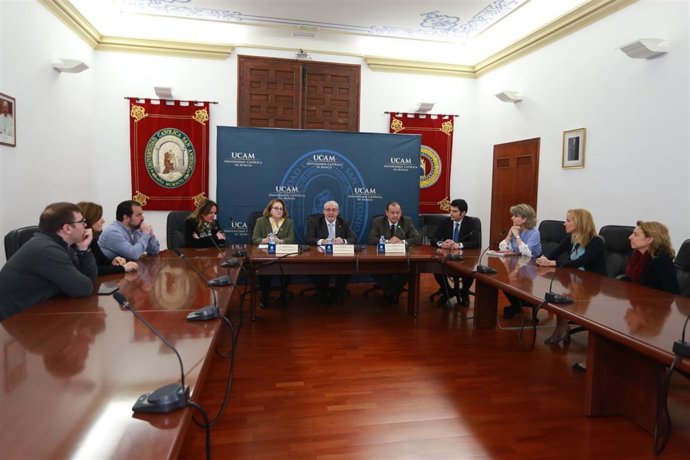 UCAM acreditará las acciones en RSC de las farmacias de la Región