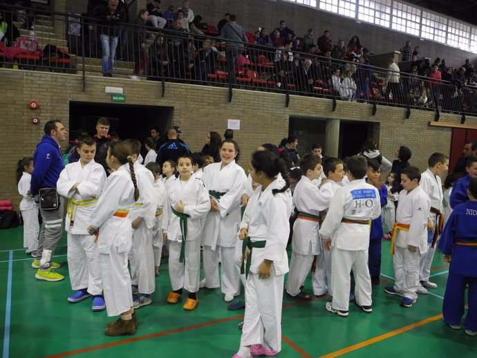 Más de 200 deportistas participan en el Encuentro de Promoción del Judo.