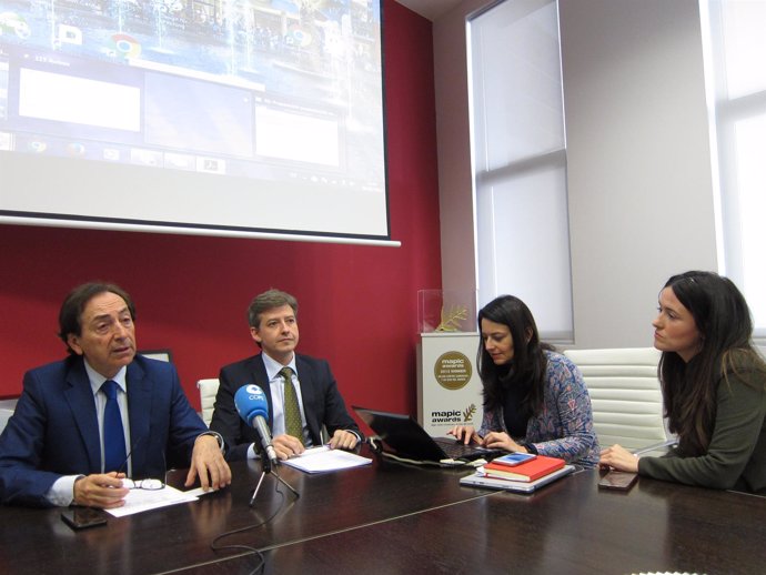 Arenere, Salvador y Marín en la presentación del estudio sobre Puerto Venecia