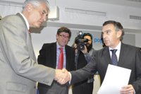 Beamonte, candidato a la Presidencia del PP Aragón, afronta los "retos difíciles" con "coraje"