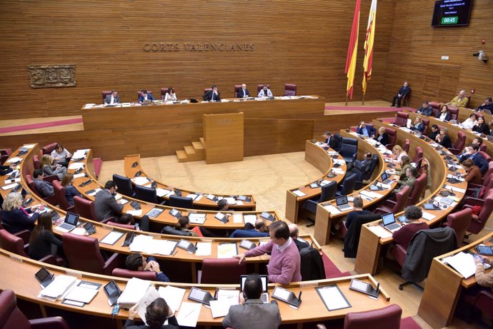 Pleno de las Corts Valencianes en imagen de archivo