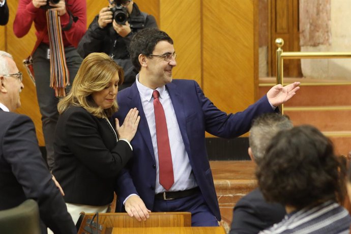 Mario Jiménez y Susana Díaz, en el pleno institucional con motivo del 28F