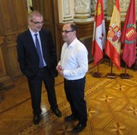 El nuevo gerente subraya su "compromiso" con Auvasa y espera despejar pronto las "reticencias" de los sindicatos