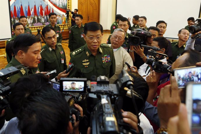El jefe del Estado Mayor del Ejército birmano, general Mya Tun 