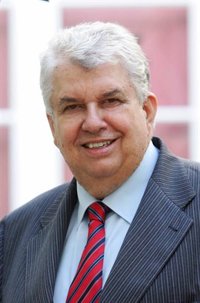 El Parlamento de Canarias dice que la muerte de Siemens es una "sensible pérdida"