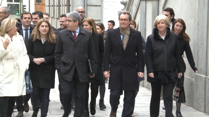 Reben amb crits  Artur Mas a la seva arribada al Suprem
