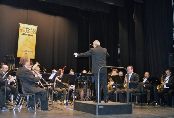 La música de la Banda Municipal de Almería en el 28F