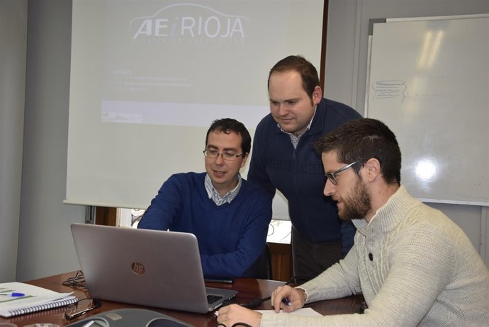 Responsables del cluster de automoción presentan proyectos I+D+i