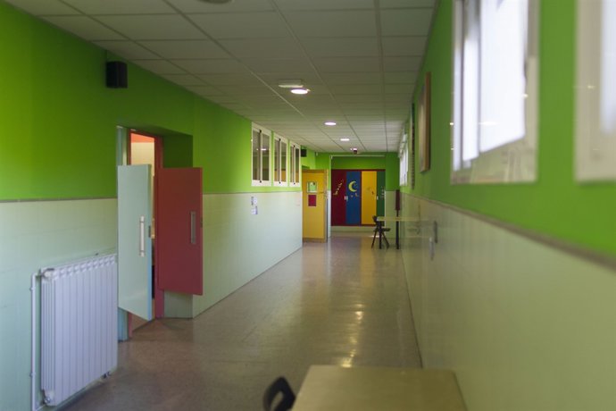 Col·legi, escola, aula, primària, classe, nen, nena, nens, deures