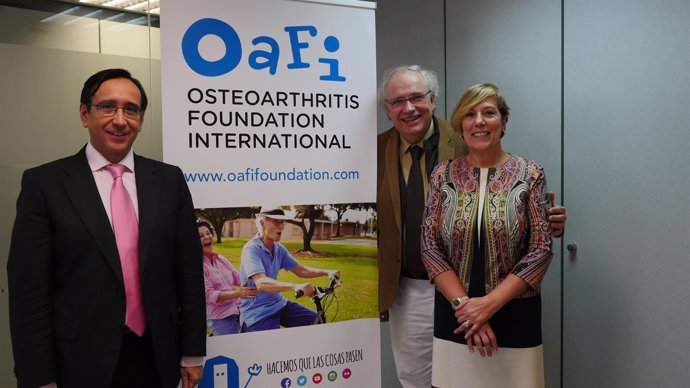 La Sociedad Española de Reumatología y OAFI firman un convenio para colaborar en