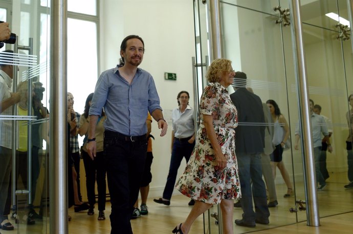 Pablo Iglesias y Manuela Carmena