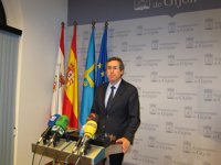 El Muro presenta desperfectos por el temporal, con 15 metros de barandillas y 40 losas de granito rotas o dañada