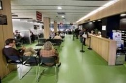 Oficina de atención al contribuyentes de Hacienda Navarra.