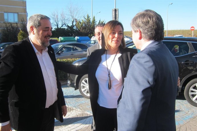  Milagros Marcos A Su Llegada Al Foro De El Norte.                      