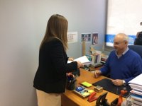 Buruaga formaliza su candidatura a presidir el PP con 1.251 avales