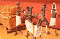 La Fundación Cajasol plantea un recorrido por la historia de la humanidad a través de la plastilina