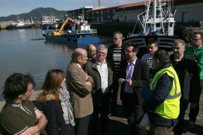 Acto de comienzo del dragado del puerto de Colindres
