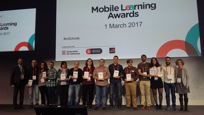 La consellera M.Ruiz, en la entrega de premios de mSchools