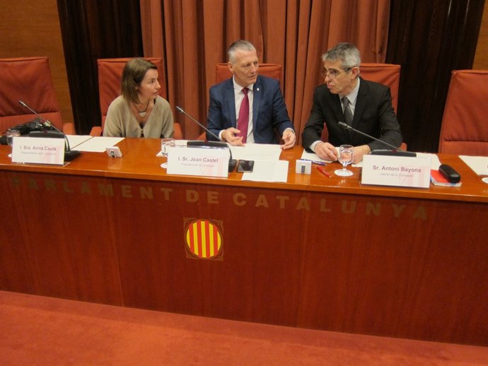 A.Caula (JxSí),  J.Castel (Cs), el lletrat del Parlament A.Bayona