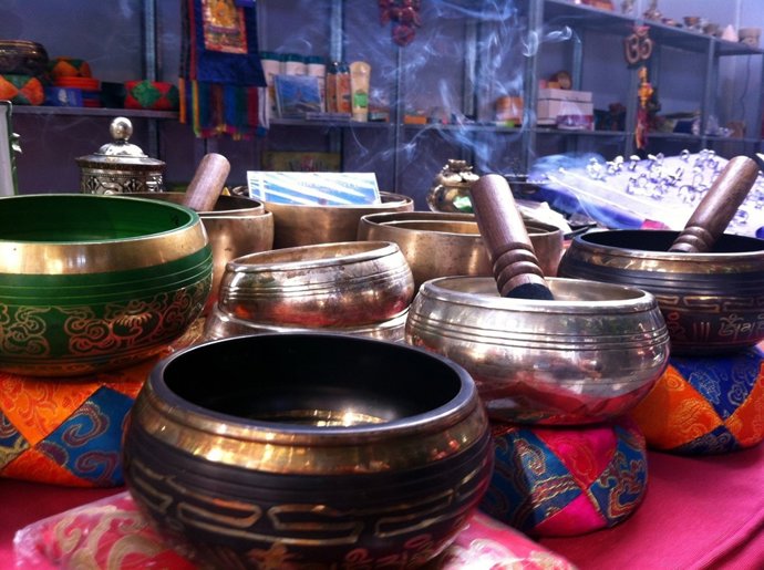 EL JARDÍN INVERNADERO DE ATOCHA ACOGE UNA NUEVA EDICIÓN DE LA FERIA ESOTÉRICA DE