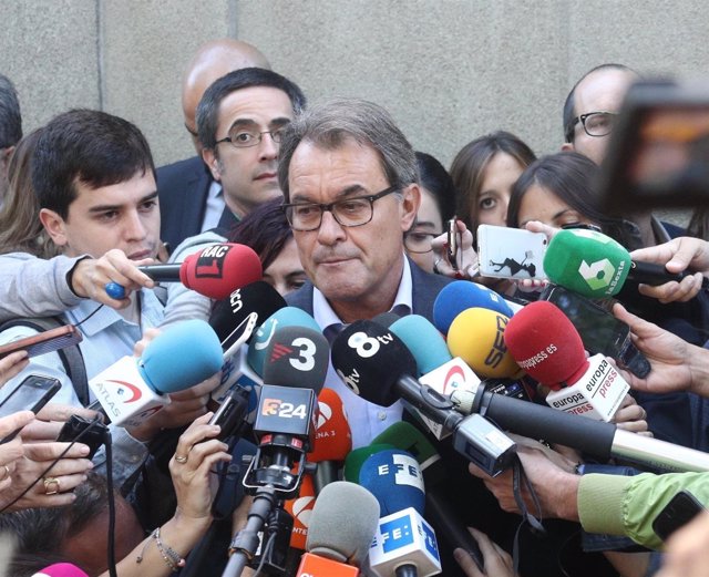 Artur Mas, haciendo declaraciones