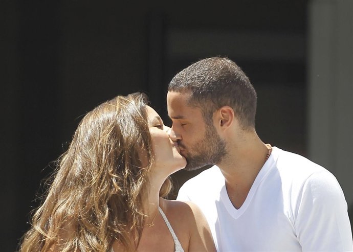 Malena Costa y Mario celebran su aniversario./ Europa Press