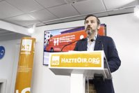 Hazte Oír denunciará al Ayuntamiento por retener el autobús y continuará con la campaña cambiando el lema
